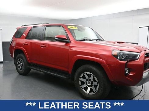 Used 2024 Toyota 4Runner TRD Off-Road Premium AWD/4WD image 3