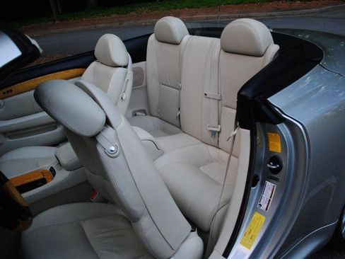 Used 2005 Lexus SC 430 Convertible image 6
