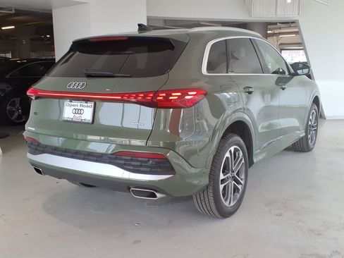 Used 2025 Audi Q5 Premium w/ Premium Plus AWD/4WD image 4