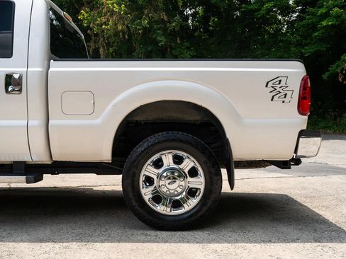 Used 2016 Ford F350 Lariat AWD/4WD image 5