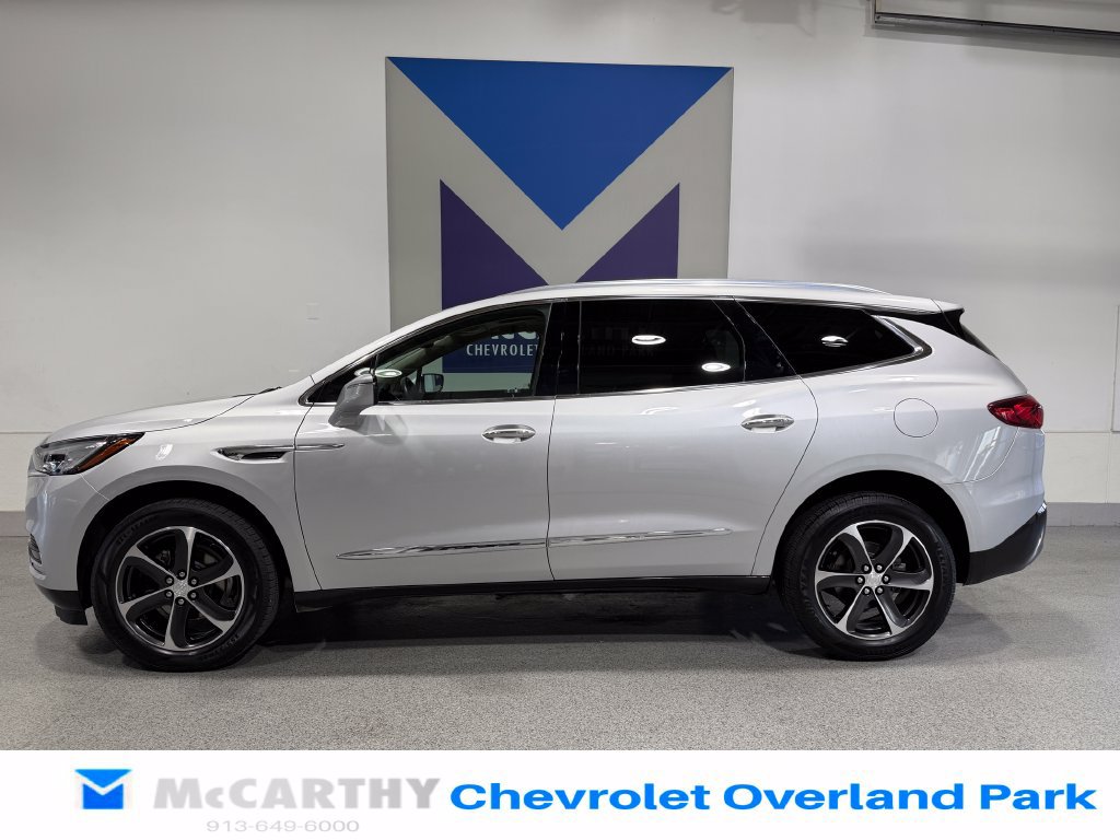 Used 2021 Buick Enclave Essence w/ Sport Touring Edition FWD image 8