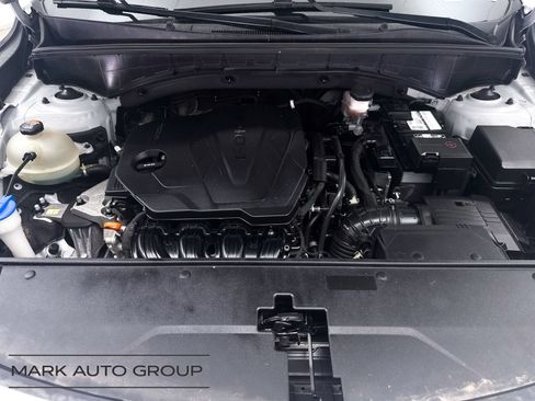 Used 2021 Kia Sorento LX FWD image 4