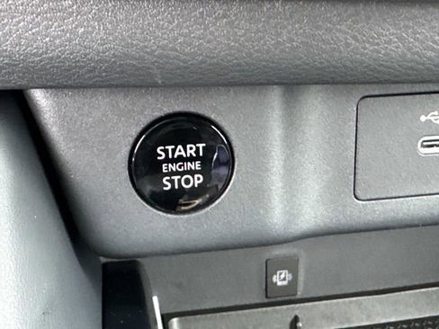 New 2026 Nissan Rogue Platinum AWD/4WD image 33