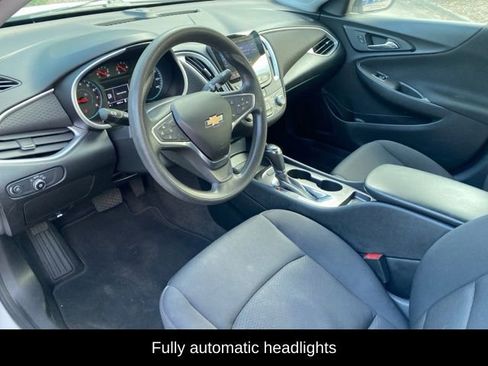 Used 2020 Chevrolet Malibu LS FWD image 8