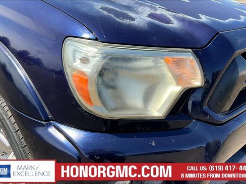 Used 2012 Toyota Tacoma PreRunner w/ TRD Sport Pkg RWD image 29