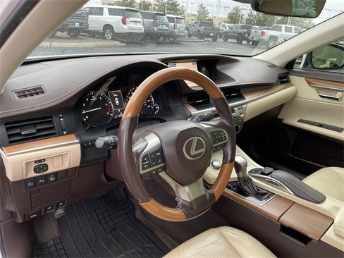 Used 2016 Lexus ES 350 350 image 10