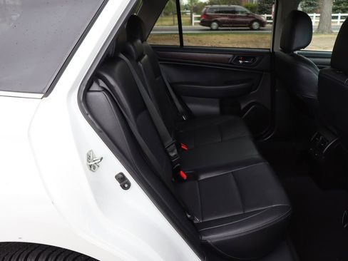 Used 2015 Subaru Outback 2.5i Limited image 21