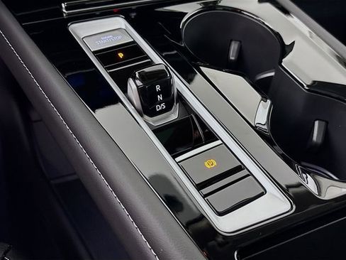 New 2026 Volkswagen Atlas SE image 17