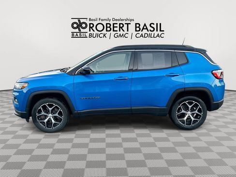 Used 2024 Jeep Compass Limited AWD/4WD image 5