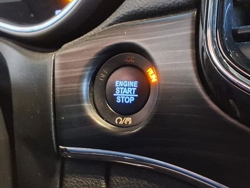 Used 2021 Jeep Grand Cherokee Limited w/ Luxury Group II image 24