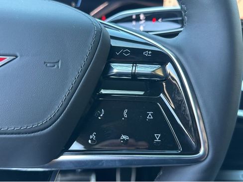 New 2026 Cadillac Lyriq V image 28