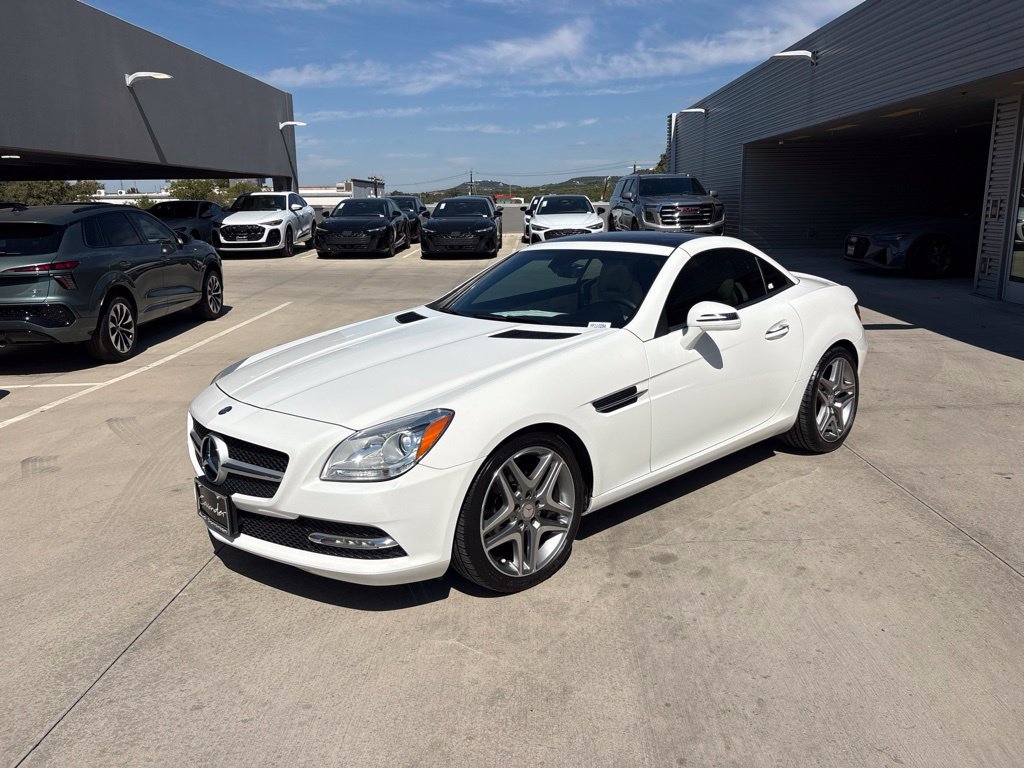 Used 2015 Mercedes-Benz SLK 250 image 6