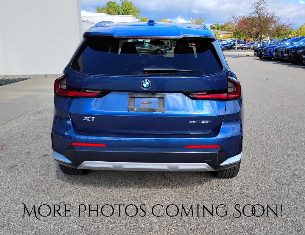 Used 2023 BMW X1 xDrive28i w/ Premium Package AWD/4WD image 4