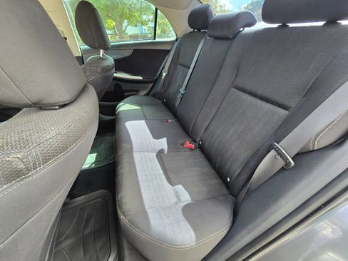 Used 2012 Toyota Corolla S image 23