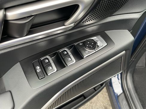 New 2025 Kia Telluride S image 13