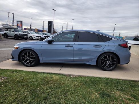 Used 2022 Honda Civic Sport Touring image 8