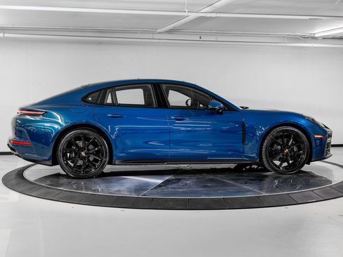 New 2026 Porsche Panamera 4 AWD/4WD image 8