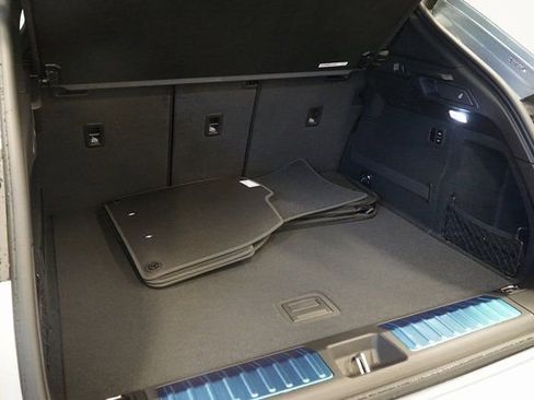 New 2026 Porsche Macan 4 Electric image 9