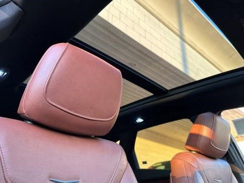 Certified 2021 Cadillac XT5 Premium Luxury image 17