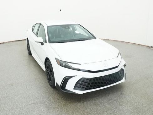 New 2026 Toyota Camry SE image 14