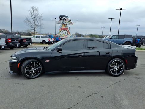 Used 2018 Dodge Charger R/T Scat Pack image 6