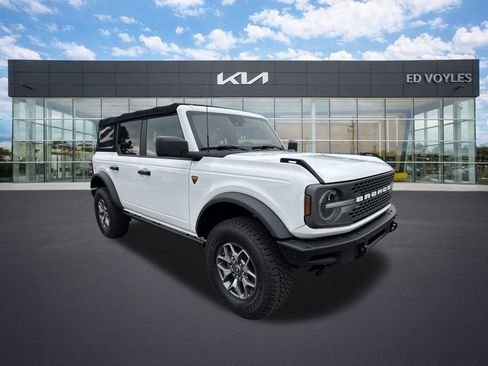 Used 2021 Ford Bronco Badlands image 1