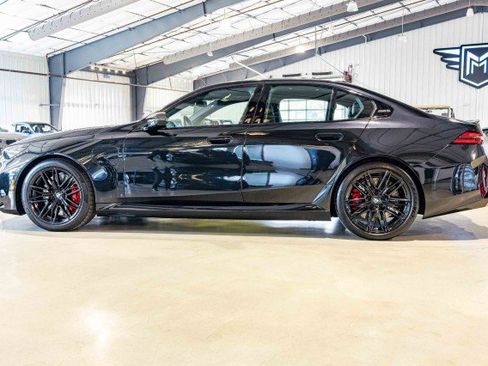 Used 2025 BMW M5 w/ Carbon Package image 8