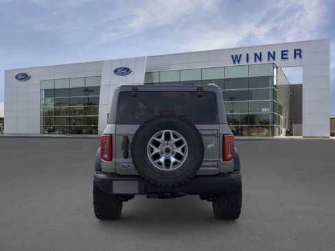 New 2025 Ford Bronco Badlands image 5