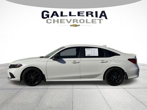 Used 2024 Honda Civic Sport image 4