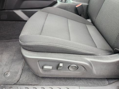 New 2025 GMC Canyon Elevation w/ Convenience Package image 29