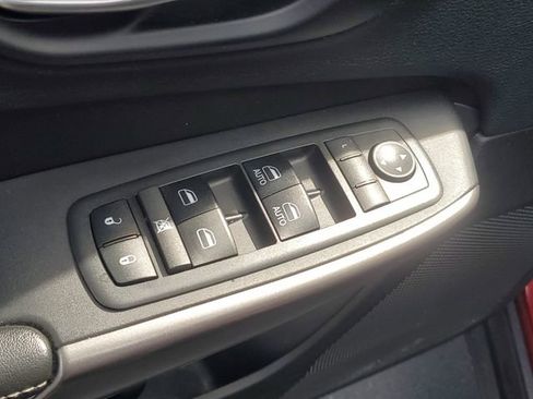 Used 2019 Jeep Cherokee Limited AWD/4WD image 17