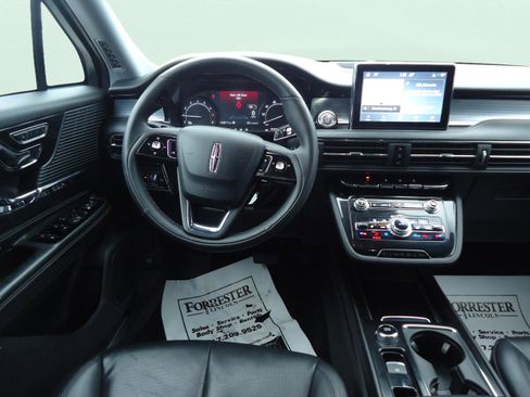 Used 2022 Lincoln Corsair AWD w/ Equipment Group 101A image 11