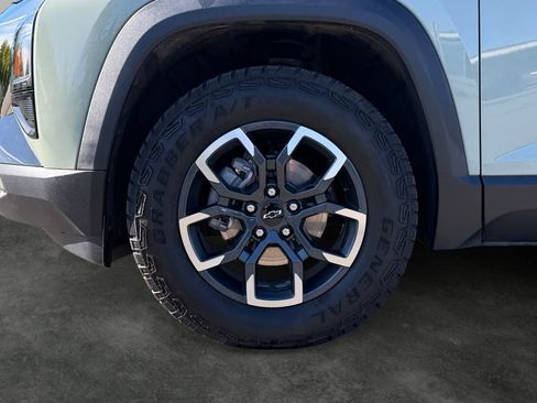 Used 2025 Chevrolet Equinox ACTIV AWD/4WD image 5
