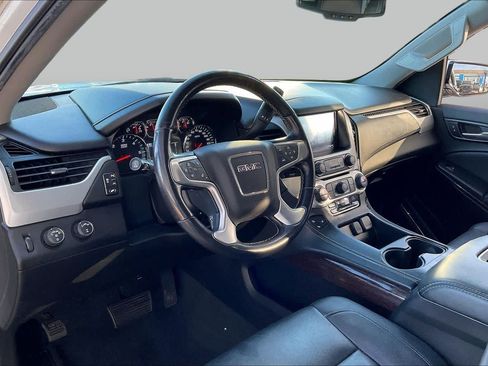 Used 2020 GMC Yukon SLT AWD/4WD image 16