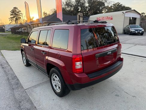 Used 2017 Jeep Patriot Sport image 8