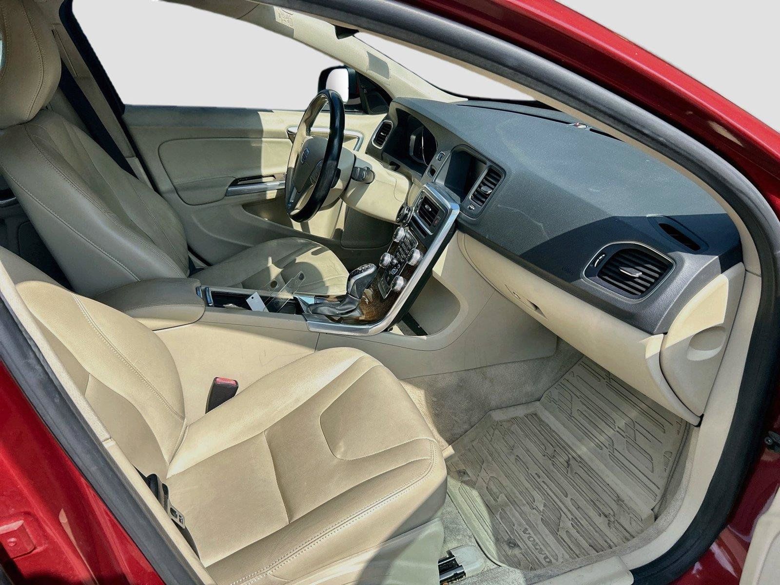 Used 2016 Volvo S60 T5 Premier w/ Convenience Package FWD image 14