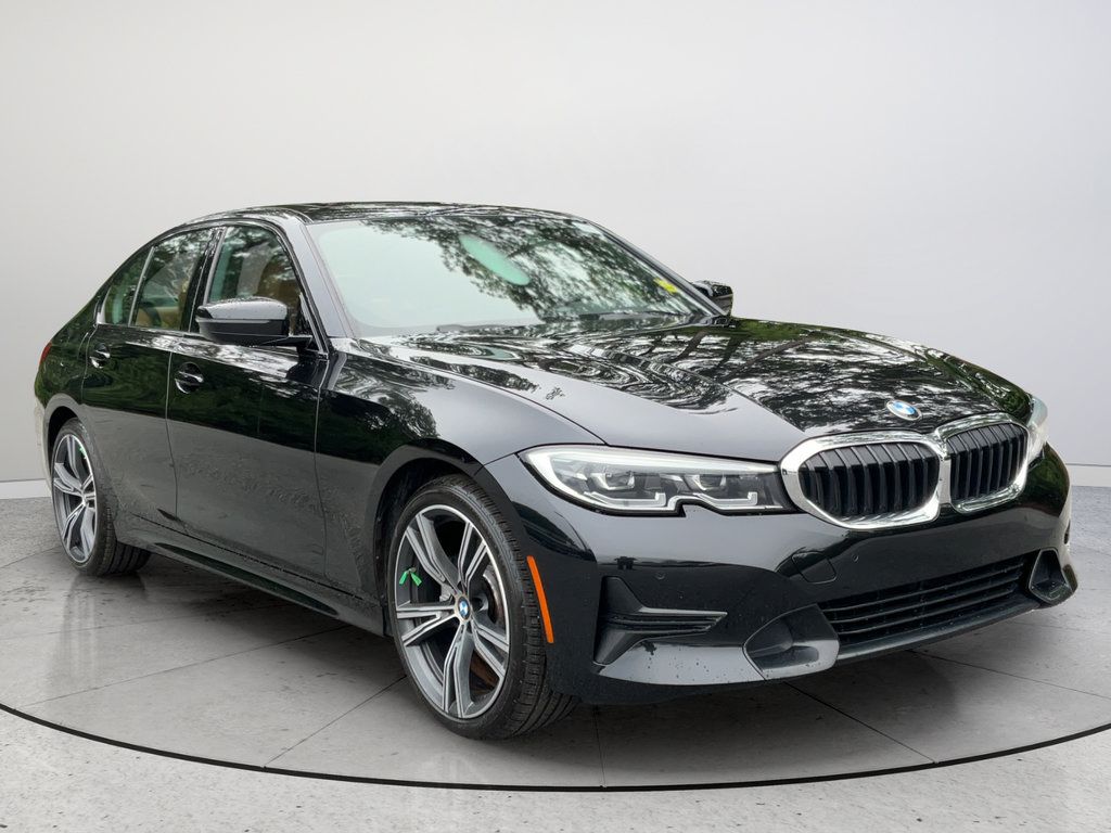 Used 2022 BMW 330i Sedan w/ Driving Assistance Package RWD image 1