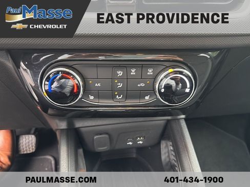 Certified 2024 Chevrolet TrailBlazer LT w/ LT Cold Weather Package FWD image 14