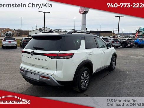 Used 2023 Nissan Pathfinder SL image 30