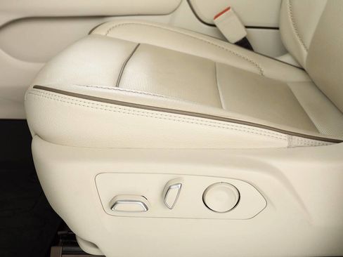 Used 2022 GMC Yukon XL Denali image 20