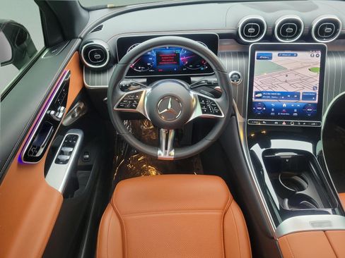 Certified 2024 Mercedes-Benz GLC 300 image 16