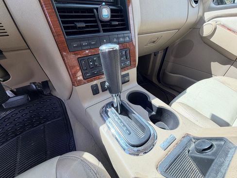 Used 2008 Ford Explorer Eddie Bauer image 17