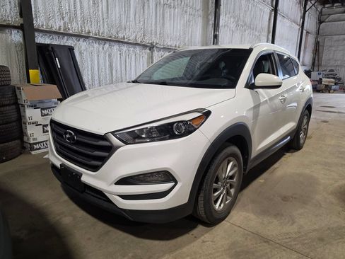Used 2016 Hyundai Tucson SE w/ Option Group 02 AWD/4WD image 1