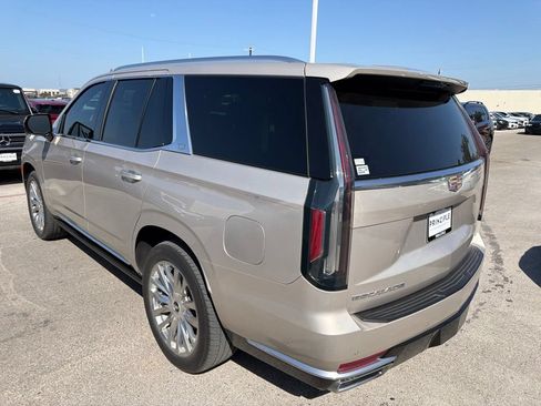 Used 2021 Cadillac Escalade Premium Luxury w/ Driver Assist Tech Package AWD/4WD image 3