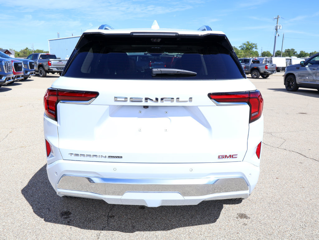 New 2027 GMC Terrain Denali AWD/4WD image 4