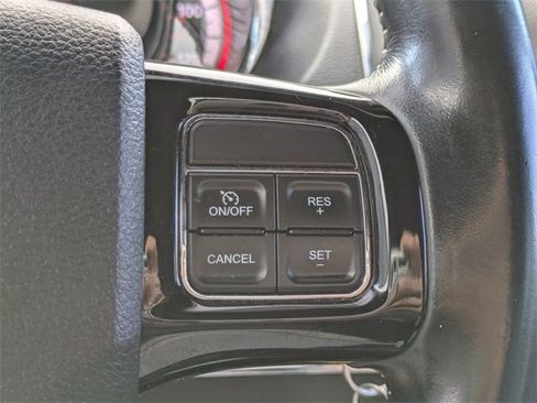 Used 2020 Dodge Grand Caravan SXT image 27