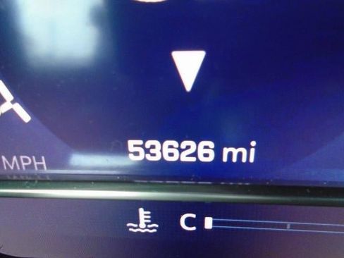 Certified 2023 Chevrolet Silverado 1500 LT w/ Z71 Off-Road Package image 6