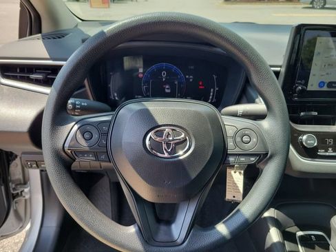 Used 2026 Toyota Corolla LE FWD image 14