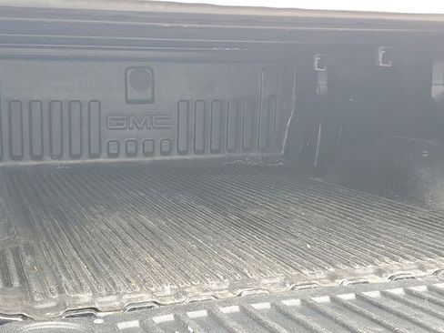 Used 2018 GMC Sierra 1500 SLE w/ SLE Value Package AWD/4WD image 32