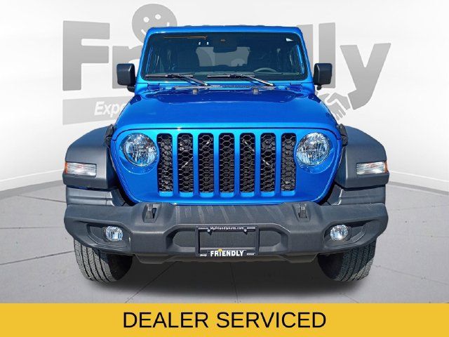 Used 2024 Jeep Wrangler Sport AWD/4WD image 2